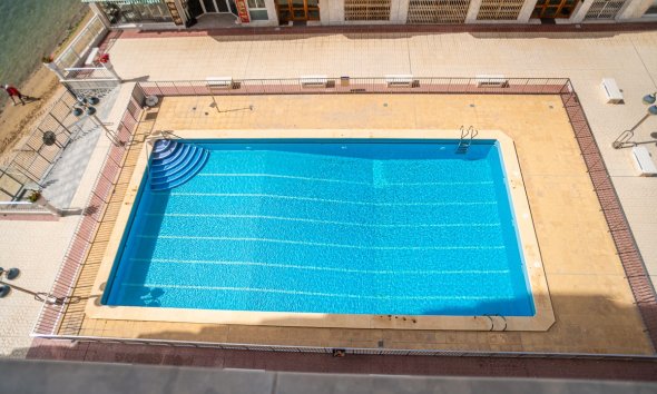 Resale - Apartment - Torrevieja - Acequion