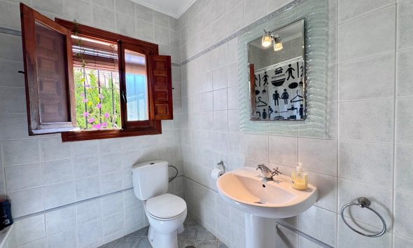 Resale - Villa - Orihuela Costa - Cabo Roig