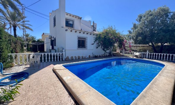 Resale - Villa - Orihuela Costa - Cabo Roig