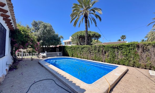 Resale - Villa - Orihuela Costa - Cabo Roig