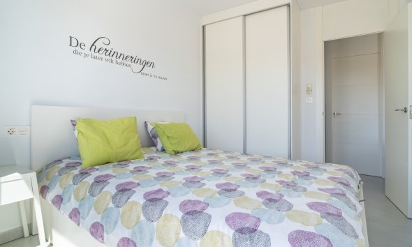 Resale - Terraced house / Townhouse - Pilar de la Horadada - Mil Palmeras