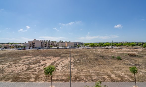 Resale - Terraced house / Townhouse - Pilar de la Horadada - Mil Palmeras
