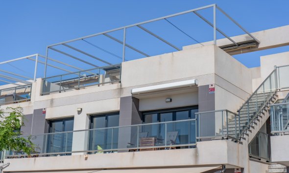 Resale - Terraced house / Townhouse - Pilar de la Horadada - Mil Palmeras