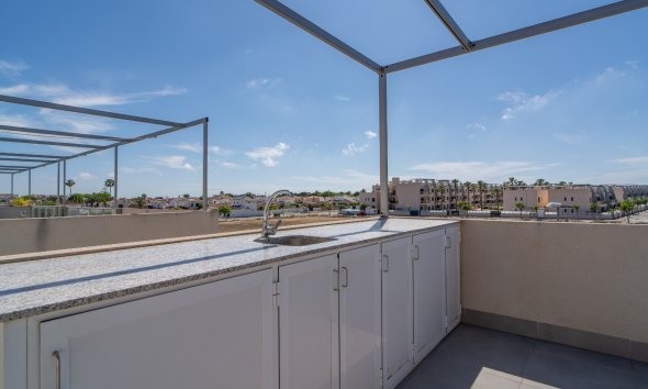 Resale - Terraced house / Townhouse - Pilar de la Horadada - Mil Palmeras