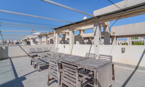 Resale - Terraced house / Townhouse - Pilar de la Horadada - Mil Palmeras