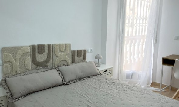 Resale - Apartment - Torrevieja - Curva del Palangre