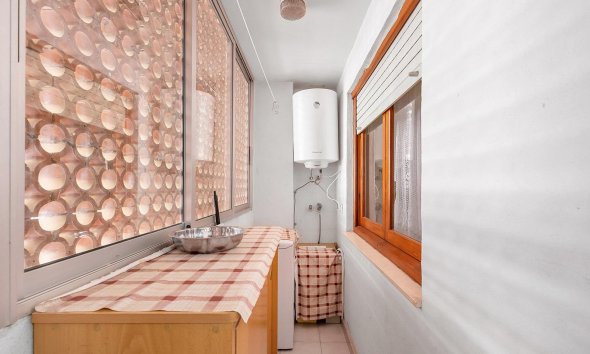 Resale - Apartment - Torrevieja - Estacion de autobuses