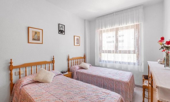 Resale - Apartment - Torrevieja - Estacion de autobuses