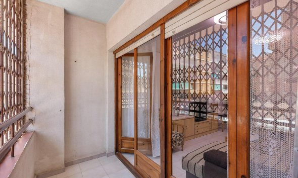 Resale - Apartment - Torrevieja - Estacion de autobuses