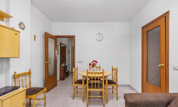 Resale - Apartment - Torrevieja - Estacion de autobuses