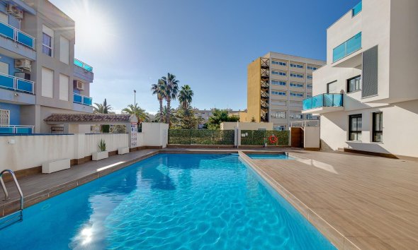 Resale - Apartment - Torrevieja - Playa del Cura