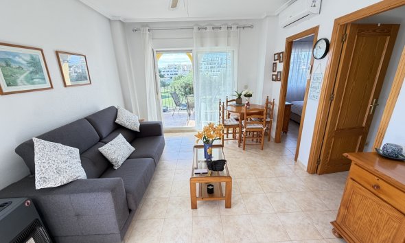 Resale - Apartment - Orihuela Costa - La Zenia