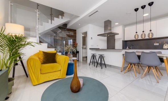 Resale - Terraced house / Townhouse - Orihuela Costa - Las Filipinas