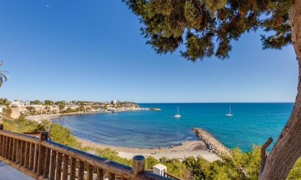 Resale - Terraced house / Townhouse - Orihuela Costa - Las Filipinas