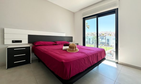 Resale - Apartment - Guardamar del Segura - El Raso