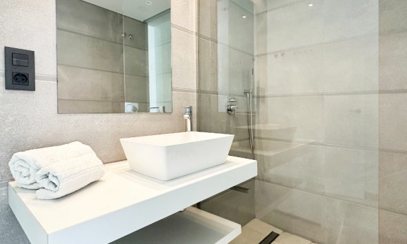 Resale - Apartment - Guardamar del Segura - El Raso
