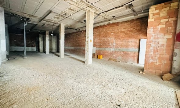 Reventa - Local Comercial - Torrevieja
