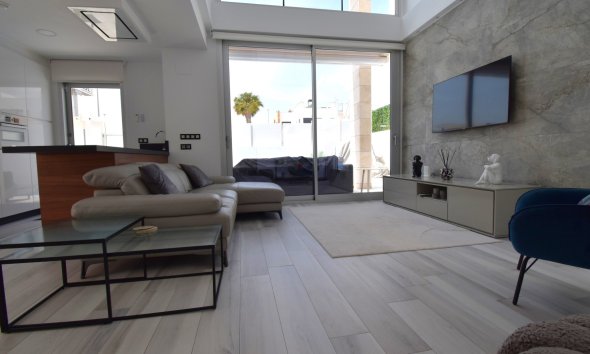 Resale - Villa - Orihuela Costa - Lomas de Cabo Roig