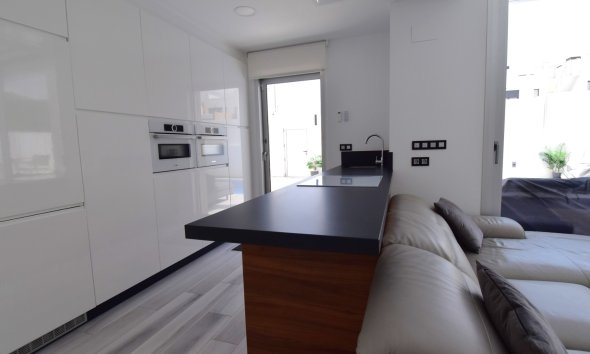 Resale - Villa - Orihuela Costa - Lomas de Cabo Roig