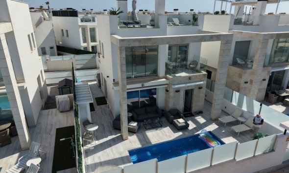 Resale - Villa - Orihuela Costa - Lomas de Cabo Roig