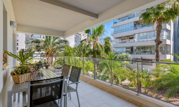 Resale - Apartment - Orihuela Costa - Los Dolses