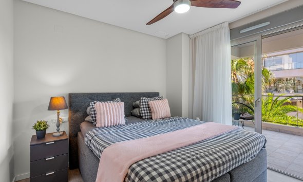 Resale - Apartment - Orihuela Costa - Los Dolses