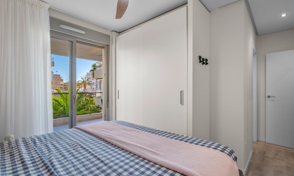 Resale - Apartment - Orihuela Costa - Los Dolses