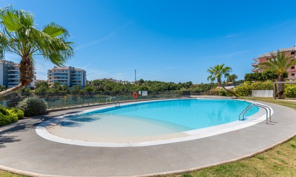 Resale - Apartment - Orihuela Costa - Los Dolses
