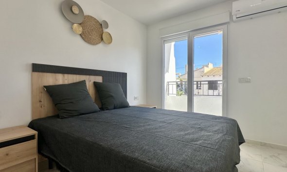 Resale - Terraced house / Townhouse - Torrevieja - Los Balcones