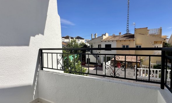 Resale - Terraced house / Townhouse - Torrevieja - Los Balcones