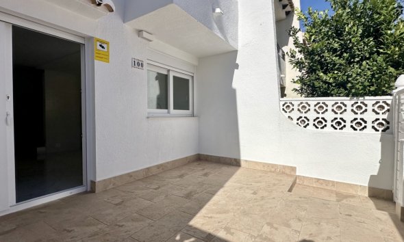 Resale - Terraced house / Townhouse - Torrevieja - Los Balcones
