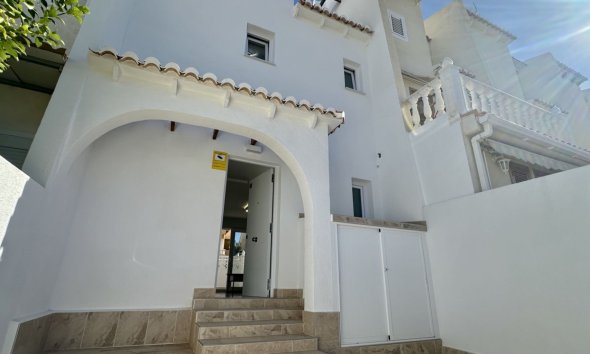 Resale - Terraced house / Townhouse - Torrevieja - Los Balcones