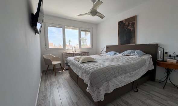 Resale - Villa - Torrevieja - La Siesta - El Salado -  Torreta
