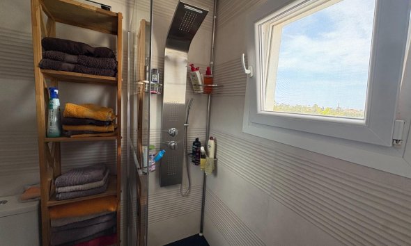 Resale - Villa - Torrevieja - La Siesta - El Salado -  Torreta