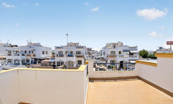 Resale - Duplex / Two-storey apartment - Torrevieja - La Siesta - El Salado - Torreta