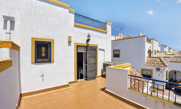 Resale - Duplex / Two-storey apartment - Torrevieja - La Siesta - El Salado - Torreta