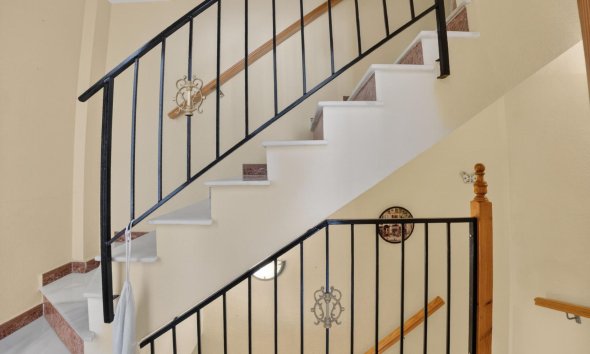Resale - Duplex / Two-storey apartment - Torrevieja - La Siesta - El Salado - Torreta