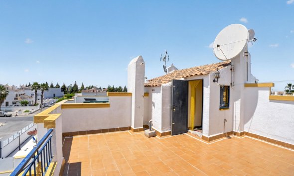 Resale - Duplex / Two-storey apartment - Torrevieja - La Siesta - El Salado - Torreta