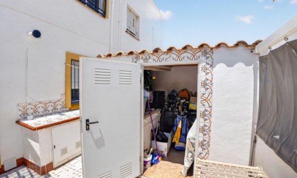 Resale - Duplex / Two-storey apartment - Torrevieja - La Siesta - El Salado - Torreta
