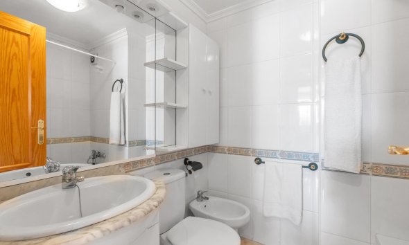 Reventa - Apartamento - Torrevieja - Playa del Cura