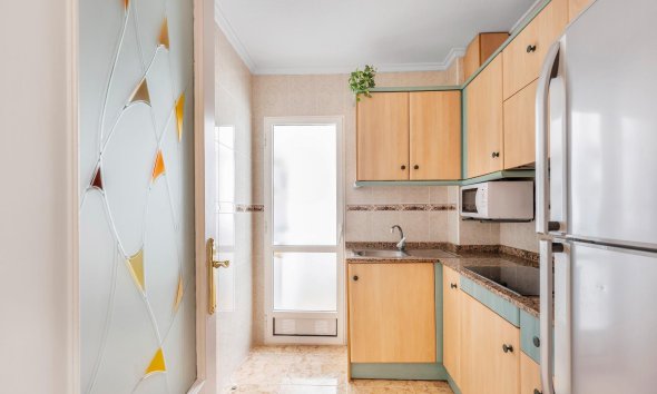 Resale - Apartment - Torrevieja - Estacion de autobuses