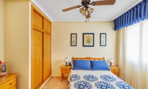 Resale - Apartment - Torrevieja - Estacion de autobuses