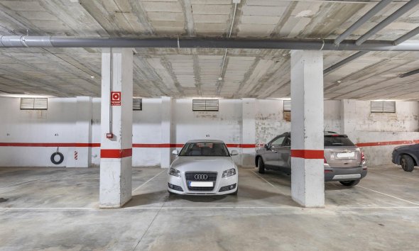 Resale - Apartment - Torrevieja - Estacion de autobuses