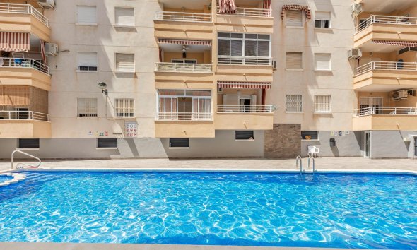 Resale - Apartment - Torrevieja - Estacion de autobuses