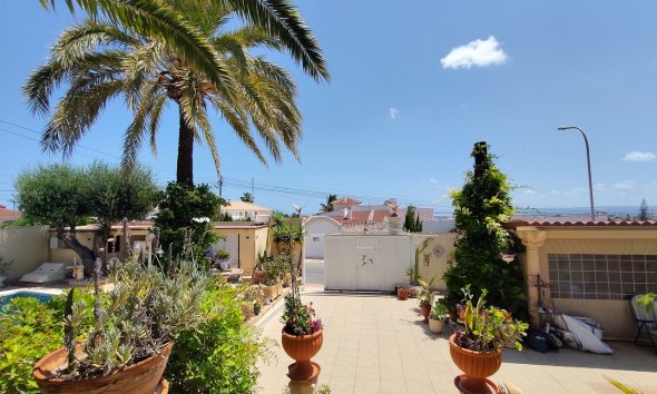 Resale - Villa / House - Ciudad Quesada