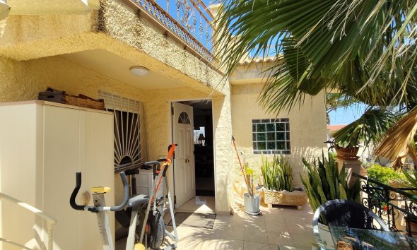 Resale - Villa / House - Ciudad Quesada