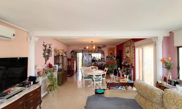 Resale - Villa / House - Ciudad Quesada