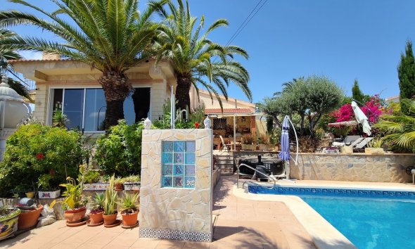 Resale - Villa / House - Ciudad Quesada