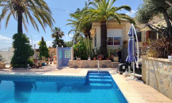 Resale - Villa / House - Ciudad Quesada