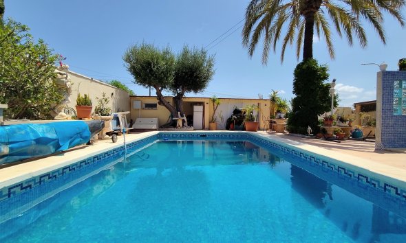 Resale - Villa / House - Ciudad Quesada